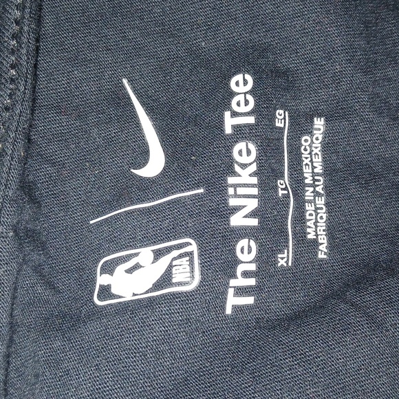 Nike NYC NBA Navy Blue Tee size xl shortsleeve nwt - Picture 3 of 6